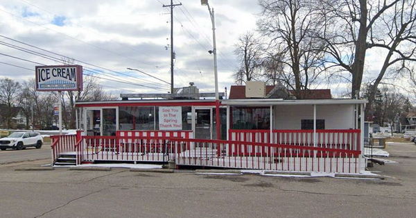A&W Restaurant - Davison - 505 N State St